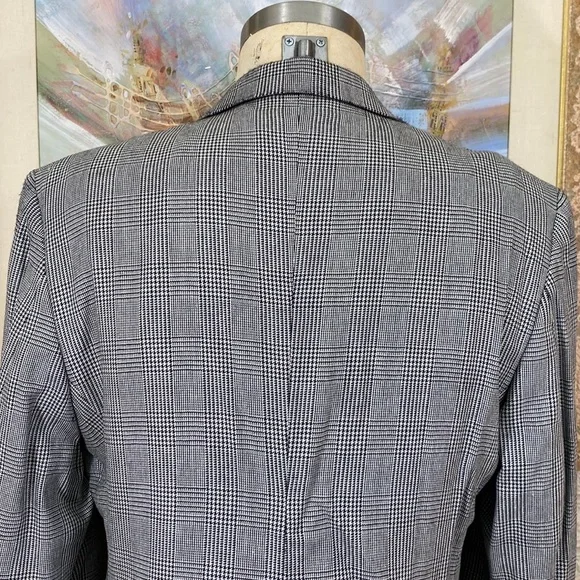 Jos. A BANKS Glens Plaid Mens Suit - Picture 6 of 12